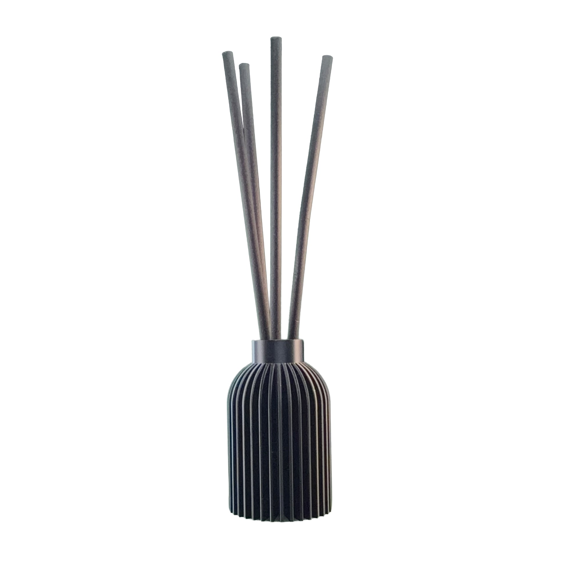 Le Grand Diffuseur reed diffuser vessel with reeds