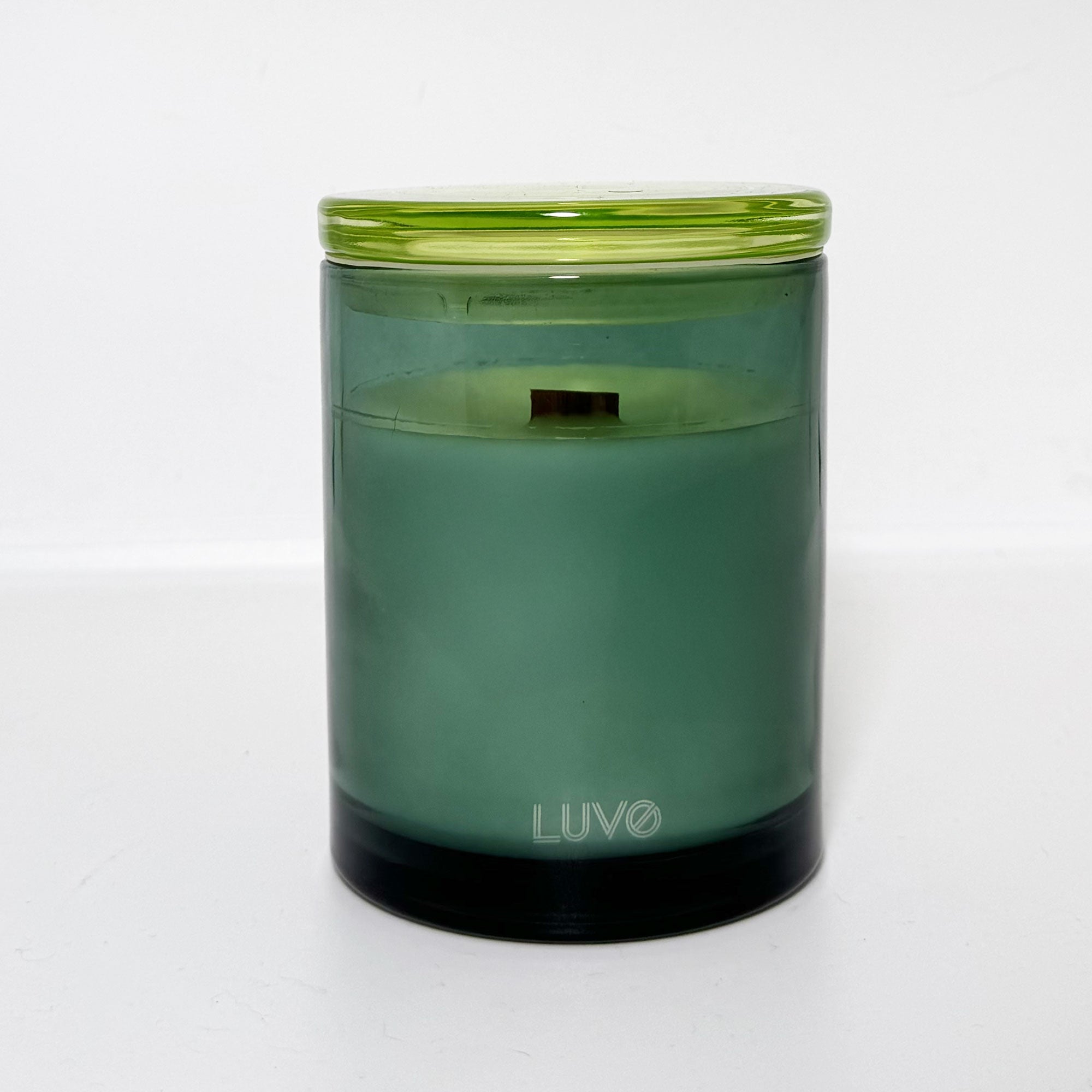 Pear & Magnolia Scented wooden wick candle - LUVO Candles | Bougies