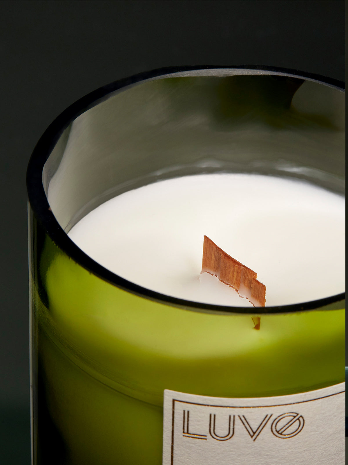 Bing cherry & Leather Wooden Wick Scented Candle - LUVO Candles | Bougies